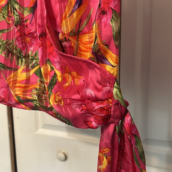 CUPCAKES AND CASHMERE SZ SMALL WOMEN’S TOP SHIRT NEW W TAGS. #325 - Picture 4 of 10